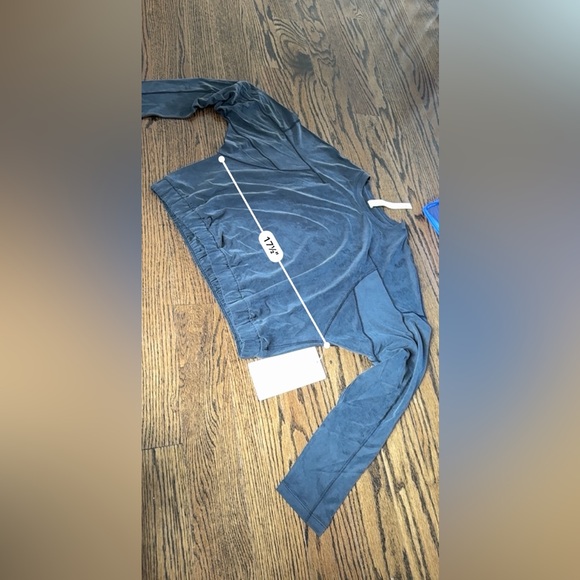 NWT!!! Lululemon Dropped Shoulder Long Sleeve - Picture 7 of 9
